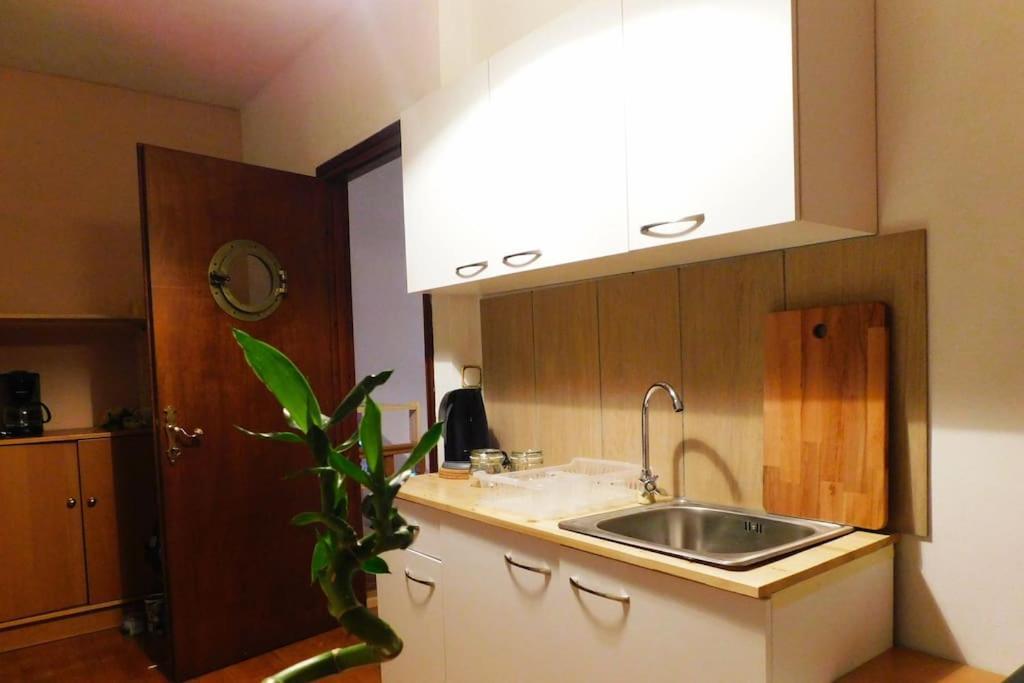 Apartamento Marco Polo'S Mooring Cozy Navy House Anavyssos Exterior foto
